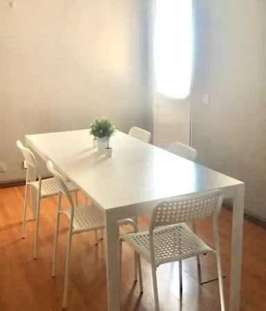 Beautiful Penthouse Two Bed Roof דירה *