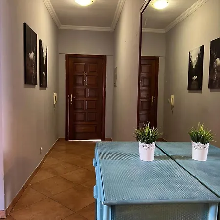 Beautiful Penthouse Two Bed Roof