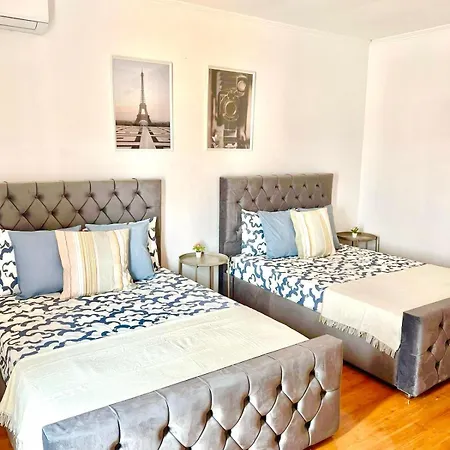 Apartment Beautiful Penthouse Two Bed Roof *